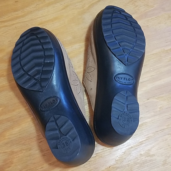 fly flot leather clogs